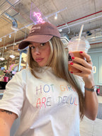 HOT GIRLS ARE DELULU
